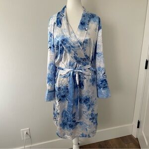 Vintage Jones New York Satin Floral Dressing Gown Robe Size 3X Tie Waist